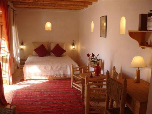 Jnane Tihihit Bed & Breakfast Lalla Takerkoust Oda fotoğraf